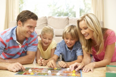 jeux-de-societe-en-famille-king-jouet